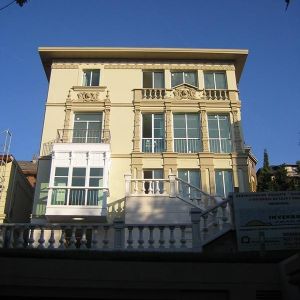 Después edificio en Menéndez Pelayo